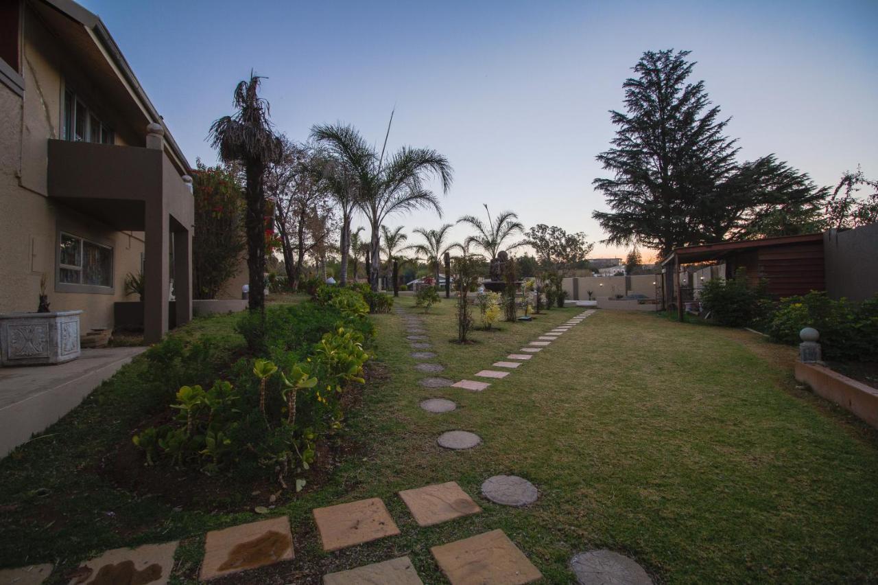 The Afropolitan Villa Johannesburg Exterior photo